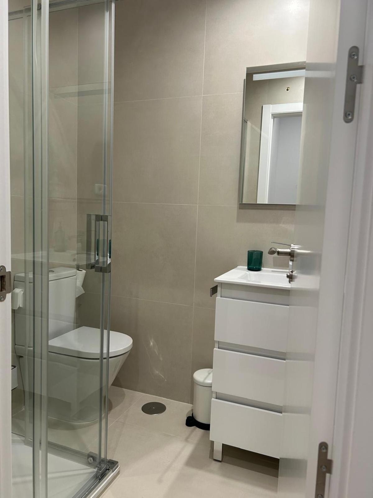 Apartamentos Gravina Madrid Ngoại thất bức ảnh