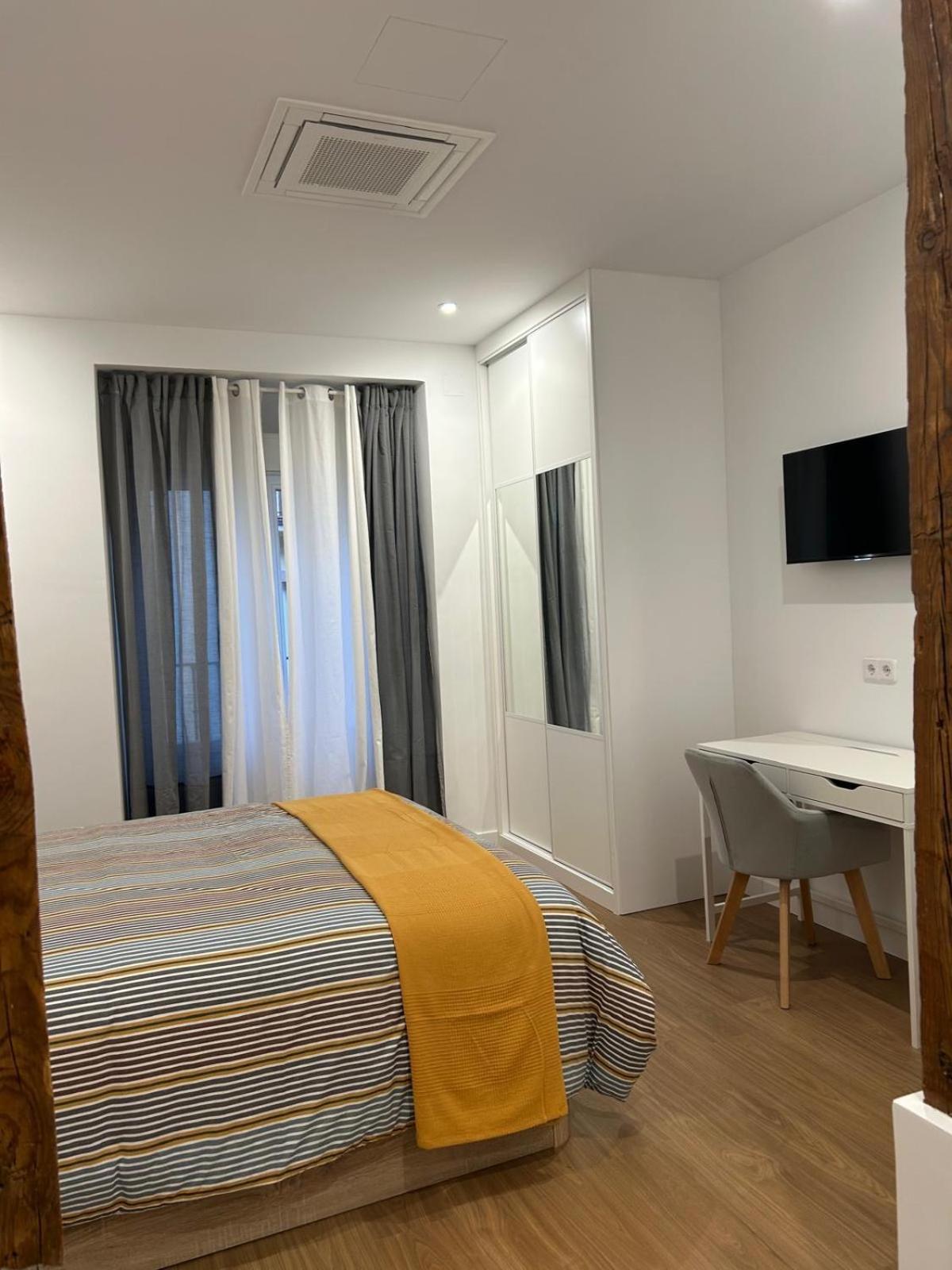 Apartamentos Gravina Madrid Ngoại thất bức ảnh